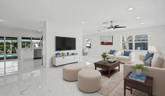 $637,000 | 1024 Spindle Palm Way, Apollo Beach, FL 33572