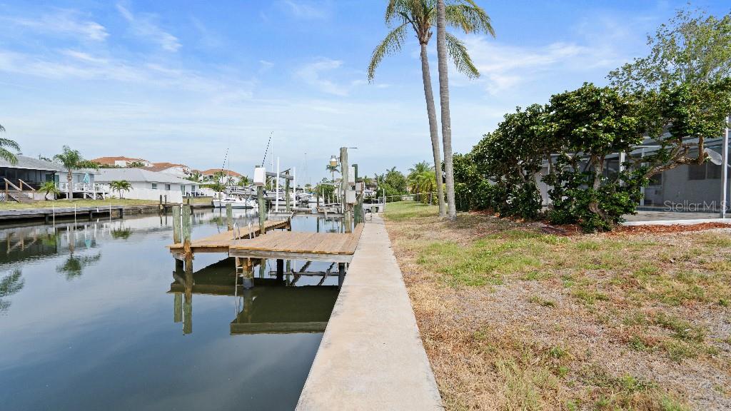 1024 Spindle Palm Way Apollo Beach, FL 33572 - Photo 10 of 50 a park with water view and covered with trees