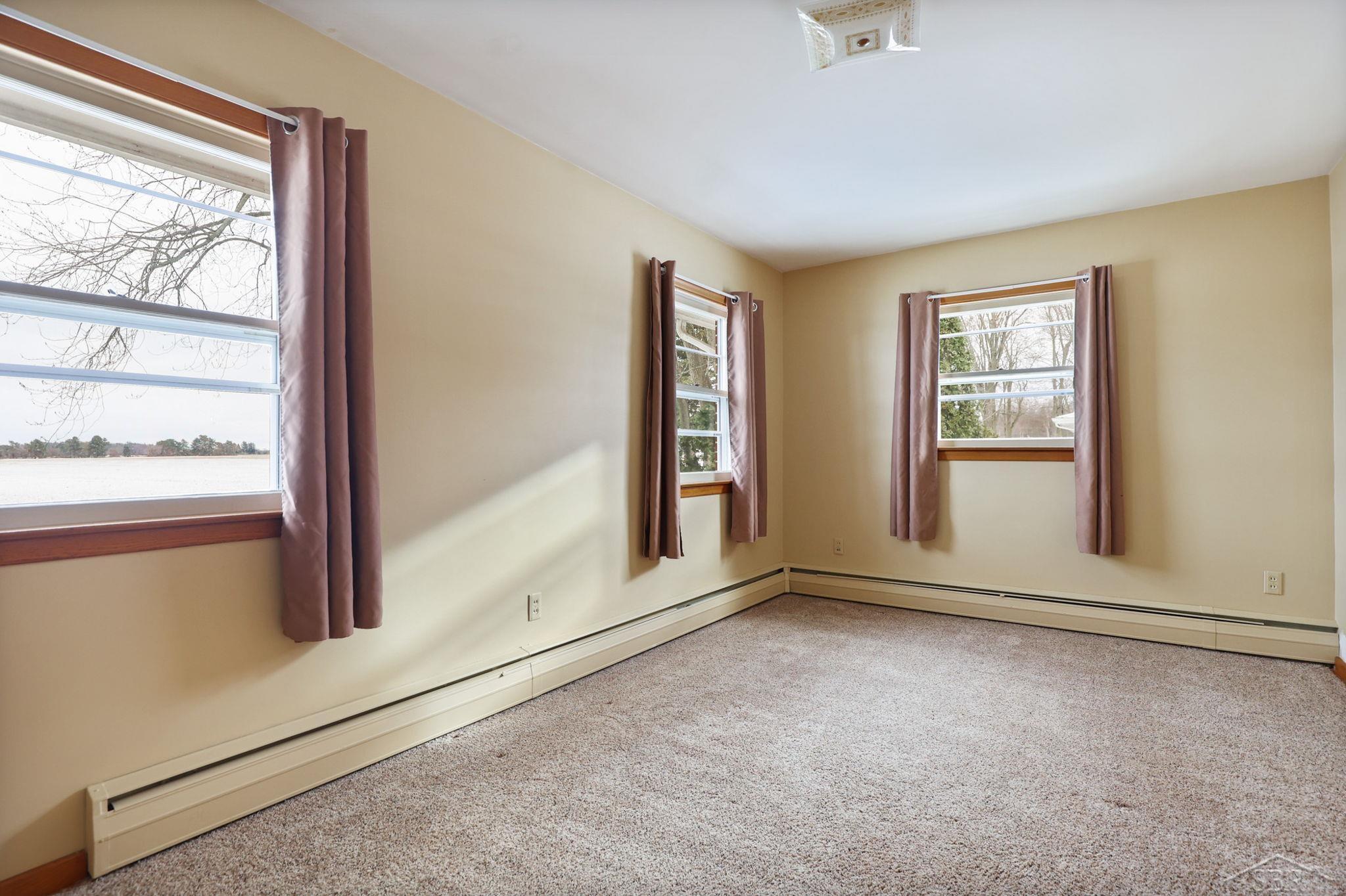 11245 North Evergreen Road Birch Run, MI 48415 - Photo 21 of 61 50129037-92dcf54b-4a71-43cf-b8c8-e8ce83b5817f.JPG