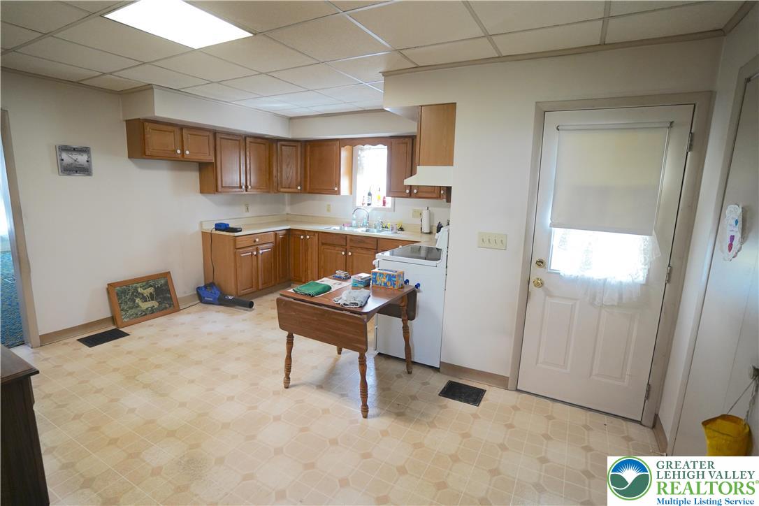 3436 Main Street Slatington, PA 18080 - Photo 15 of 42 Gallery Image 15