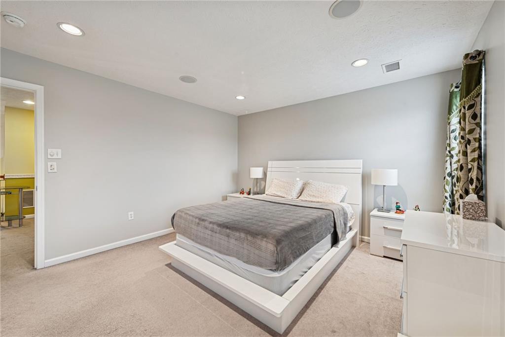 504 Azalea Lane Bridgeville, PA 15017 - Photo 20 of 34