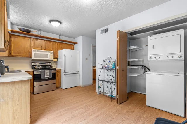 $1,200 | 21461 Coyote Trail, Unit 7, Lago Vista, TX 78645