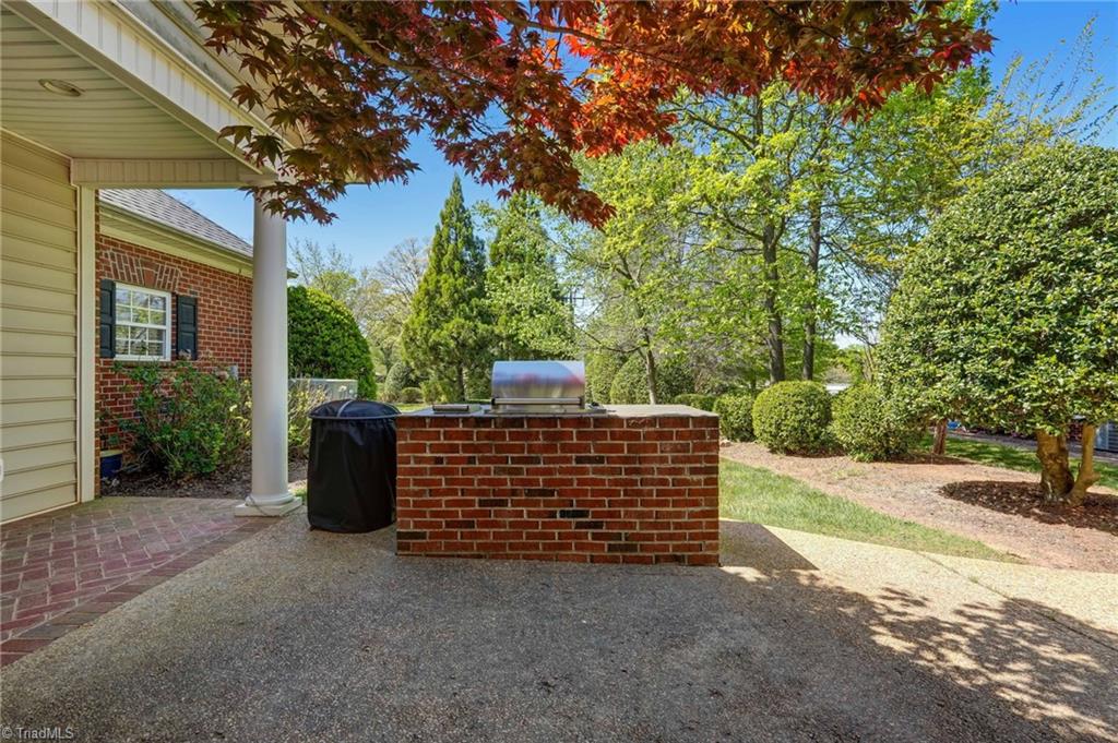 522 College Road, Unit 303 Greensboro, NC 27410 - Photo 41 of 43 Gallery Image 41