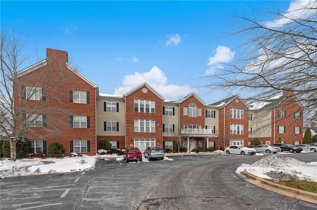 522 College Road, Unit 303 Greensboro, NC 27410 - Photo 43 of 43 Gallery Image 43