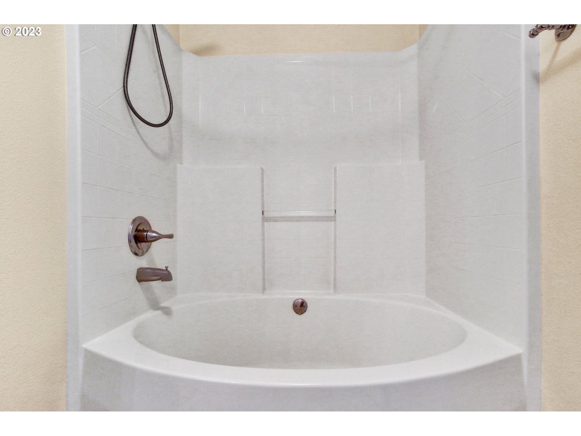 14735 Southwest Beard Road, Unit 201 Beaverton, OR 97007 - Photo 28 of 39 Gallery Image 28