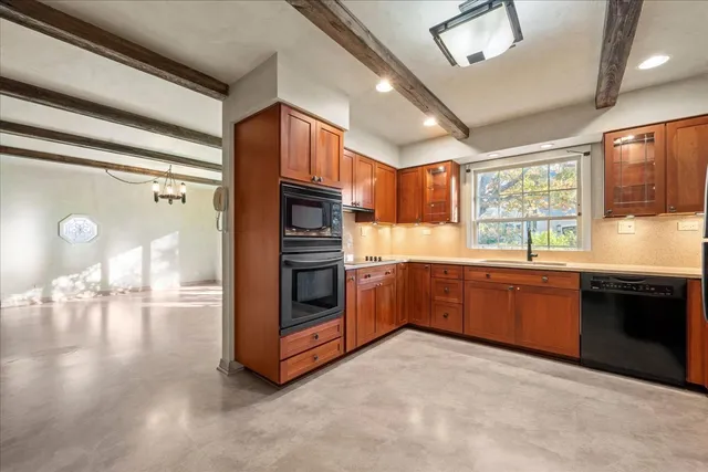 $899,000 | 236 Bristol Street, Northfield, IL 60093