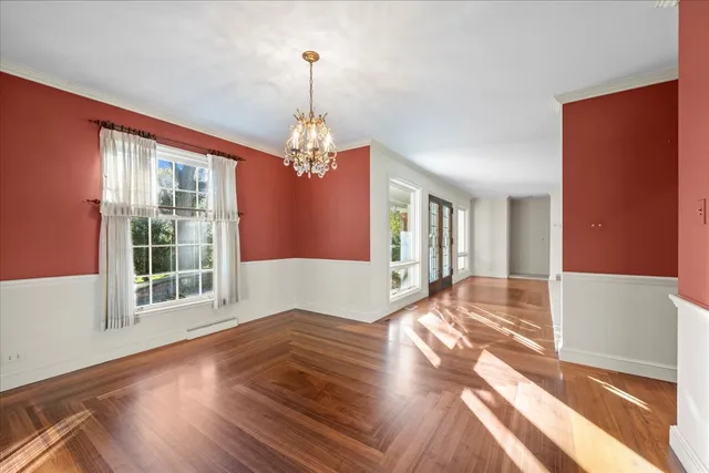 $899,000 | 236 Bristol Street, Northfield, IL 60093