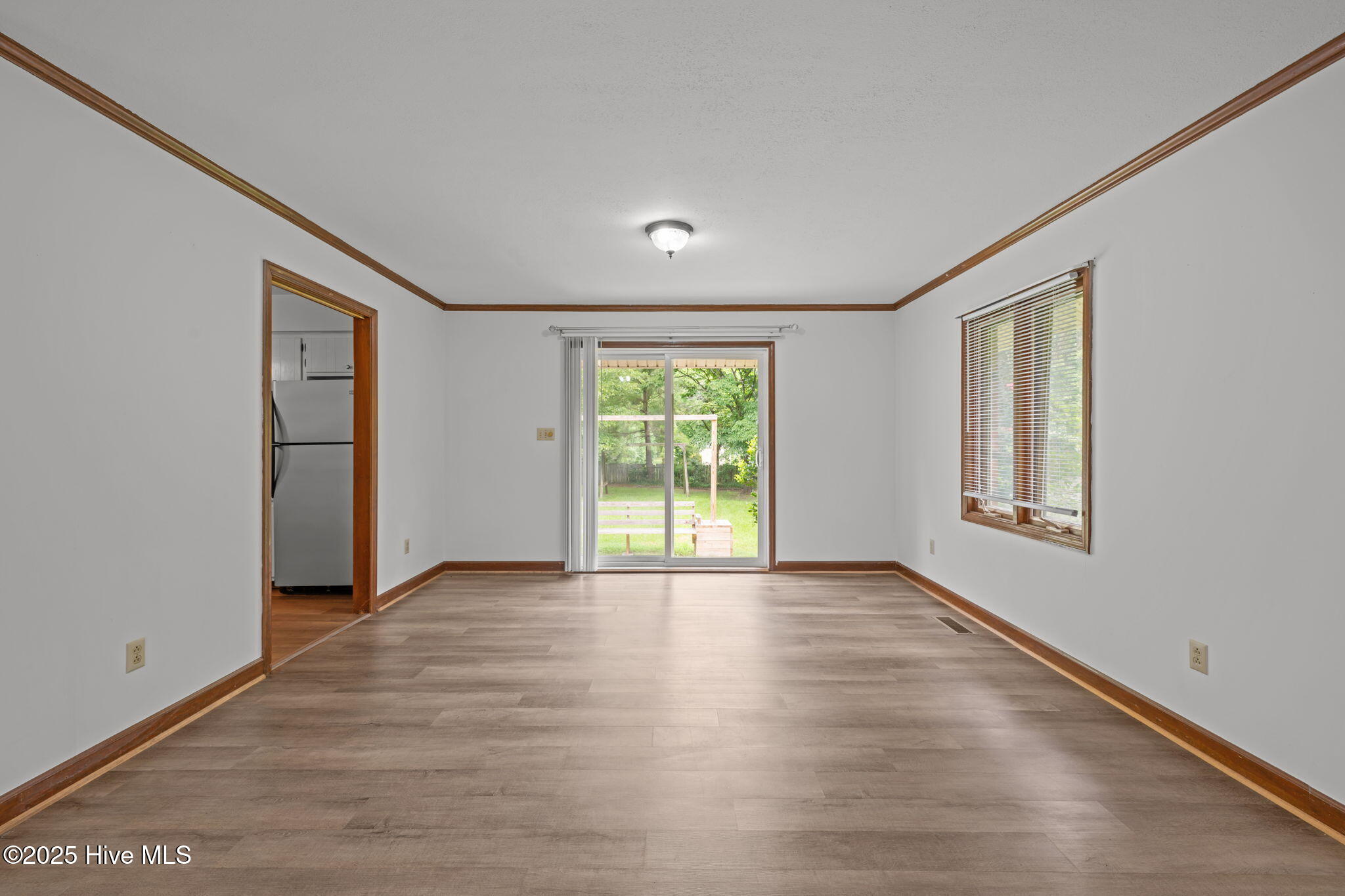 212 Rockledge Road New Bern, NC 28562 - Photo 14 of 48 24-web-or-mls-DSC_7551