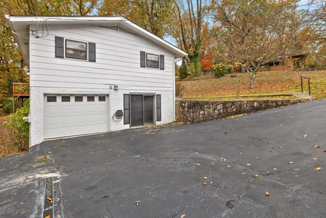 $298,450 | 4524 Crestview Drive, Red Bank, TN 37415