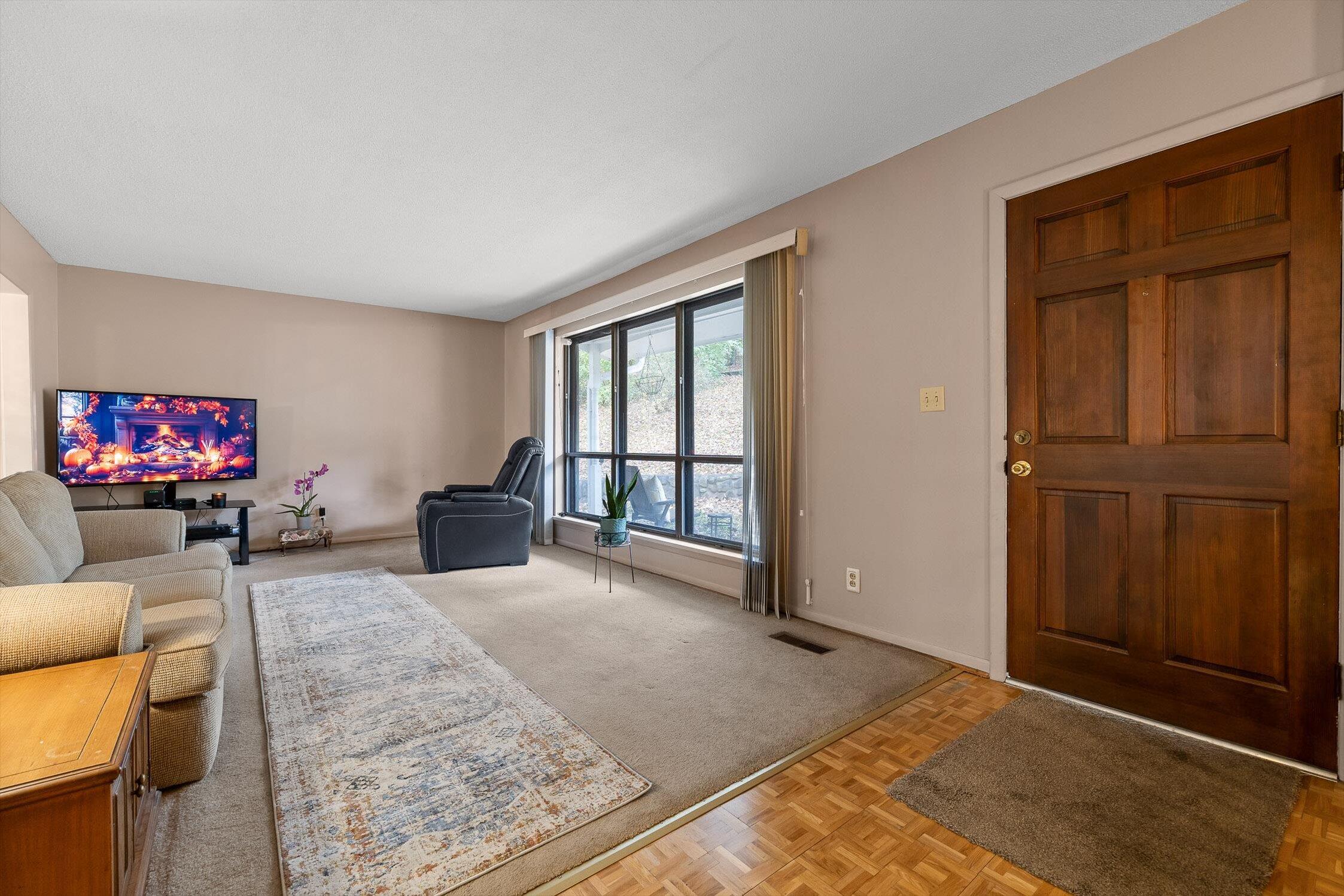 4524 Crestview Drive Red Bank, TN 37415 - Photo 7 of 53 26-Crestview-26