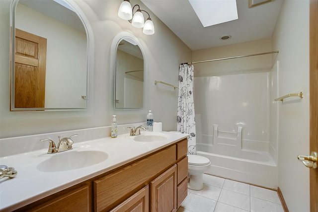 8216 Squirrel Drive Spring Grove, IL 60081 - Photo 21 of 27