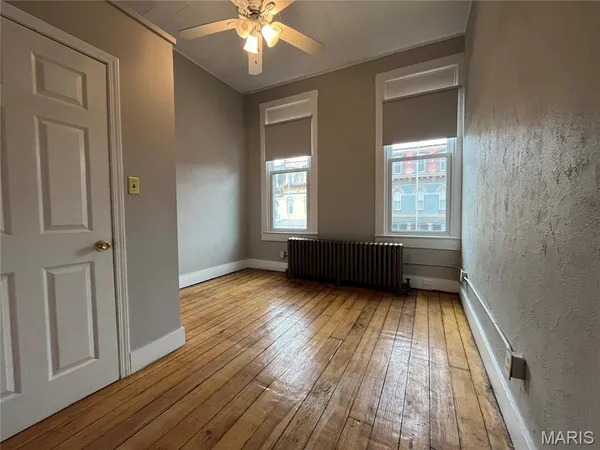 $1,350 | 120 West St Louis Street, Lebanon, IL 62254