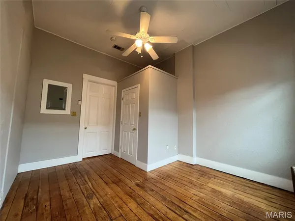 $1,350 | 120 West St Louis Street, Lebanon, IL 62254