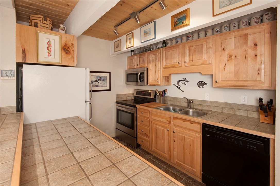 465 4 O Clock Road, Unit W12 Breckenridge, CO 80424 - Photo 4 of 20 Gallery Image 4
