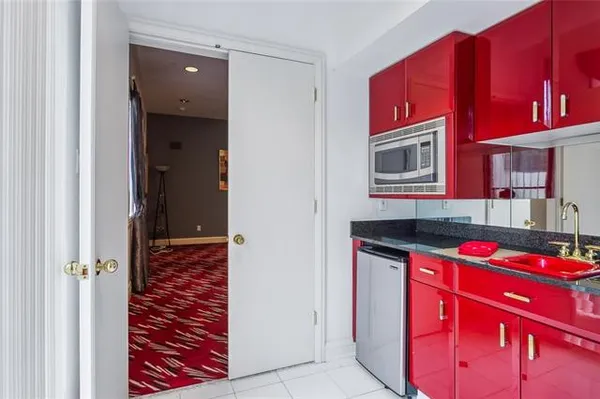 $1,690,000 | 738 English Turn Lane, New Orleans, LA 70131