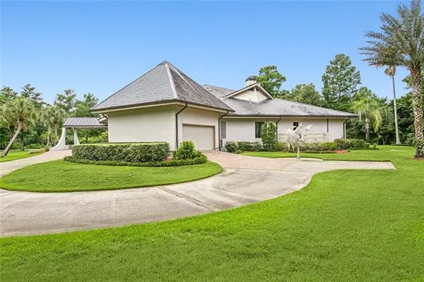 $1,690,000 | 738 English Turn Lane, New Orleans, LA 70131