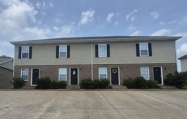 $975 | 805 Oak Arbor Court, Unit A, Clarksville, TN 37040