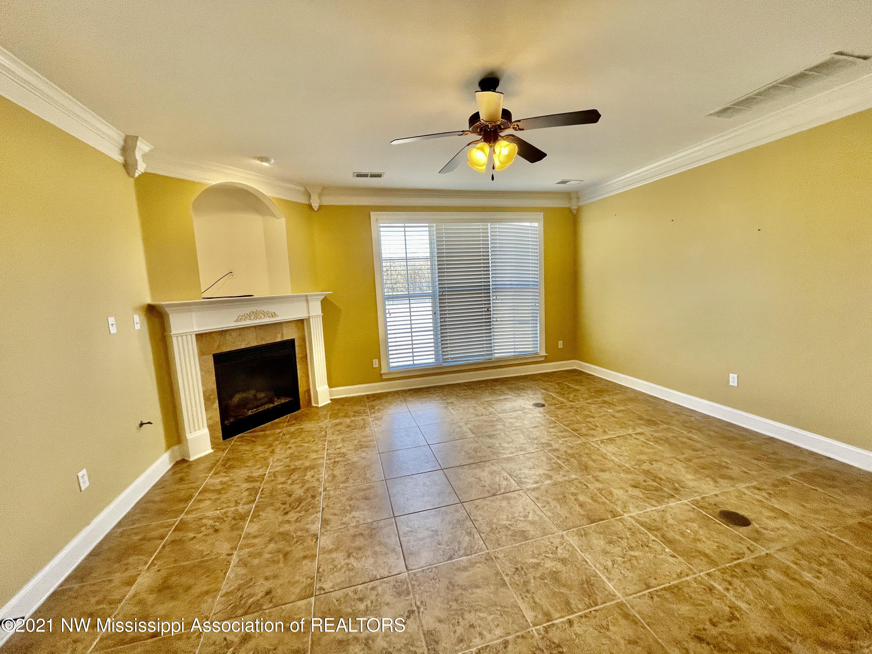 4440 Center Hill Road Olive Branch, MS 38654 - Photo 8 of 23 Hearth Room