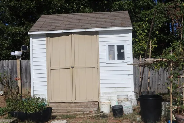 $350,000 | 3310 Cherrybrook Drive, Jamestown, NC 27282