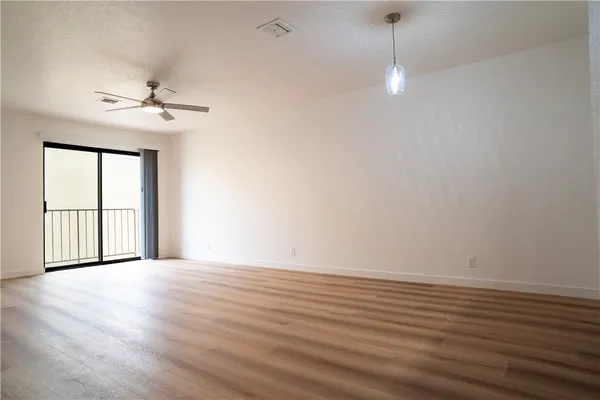 $202,999 | 2094 Mesquite Avenue, Unit 126, Lake Havasu City, AZ 86403