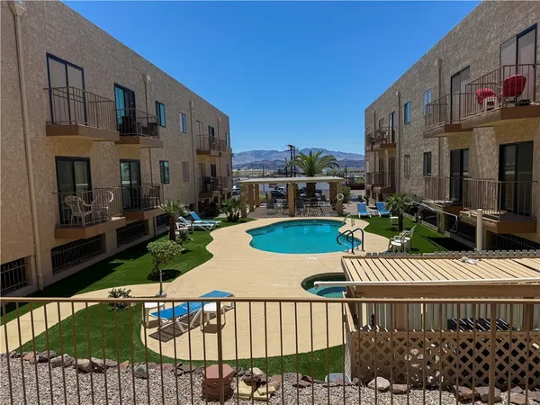 $202,999 | 2094 Mesquite Avenue, Unit 126, Lake Havasu City, AZ 86403