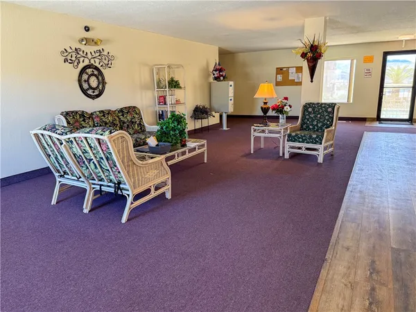 $202,999 | 2094 Mesquite Avenue, Unit 126, Lake Havasu City, AZ 86403