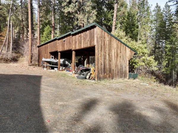 $699,000 | 48144 East Pine Creek Road, Halfway, OR 97834