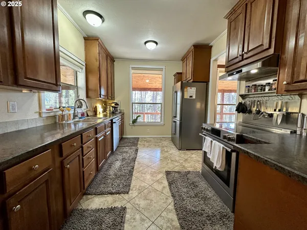 $699,000 | 48144 East Pine Creek Road, Halfway, OR 97834