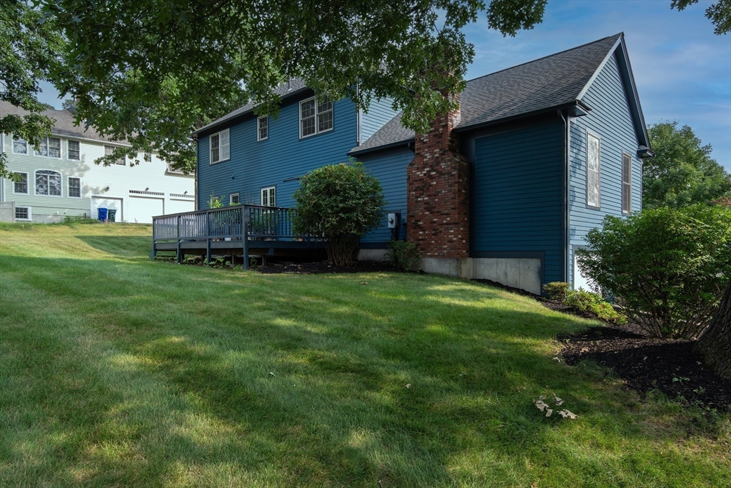 23 Summerfield Road Amherst, MA 01002 - Photo 3 of 42