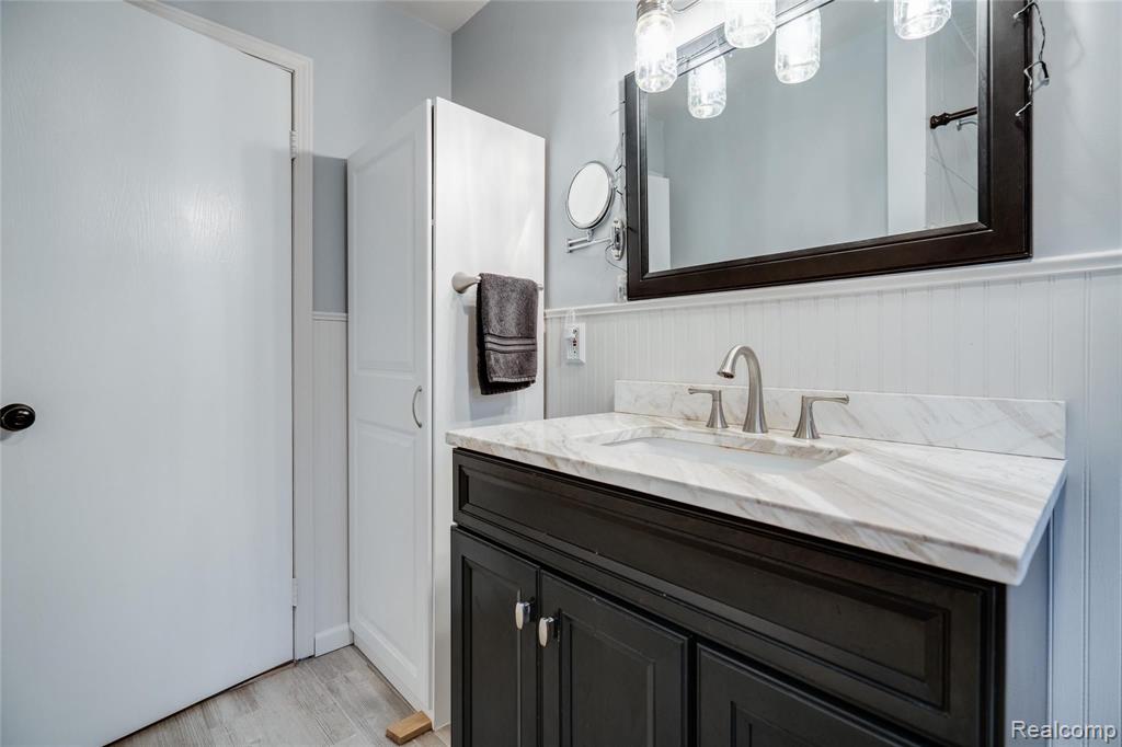 1450 Morley Avenue Rochester Hills, MI 48307 - Photo 23 of 30