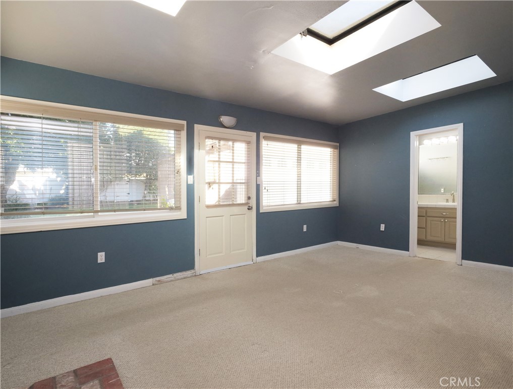 613 36th Street Manhattan Beach, CA 90266 - Photo 12 of 35