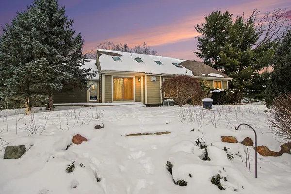 $585,000 | 1335 North Silo Ridge Drive, Ann Arbor, MI 48108