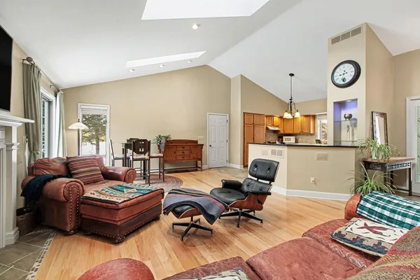 $585,000 | 1335 North Silo Ridge Drive, Ann Arbor, MI 48108