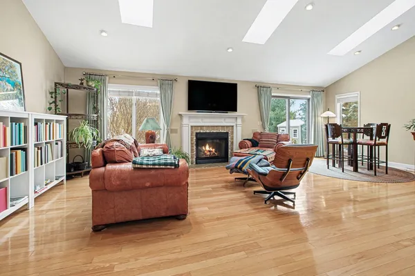 $585,000 | 1335 North Silo Ridge Drive, Ann Arbor, MI 48108