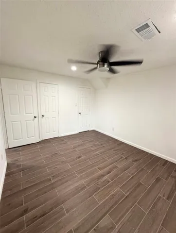 $175,000 | 406 Clear Lake Road, Highlands, TX 77562