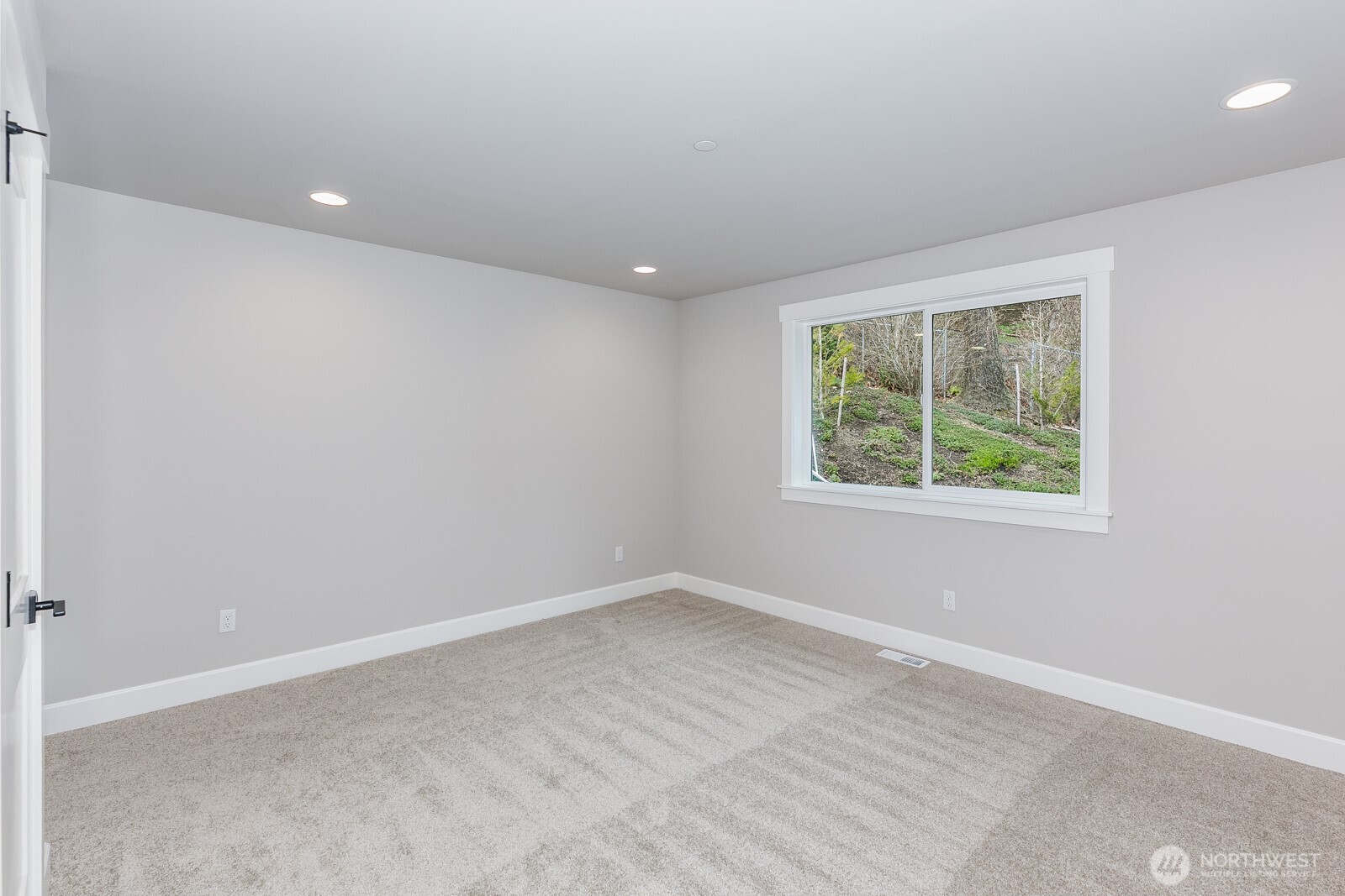 20316 94th Drive Northeast Bothell, WA 98011 - Photo 23 of 40