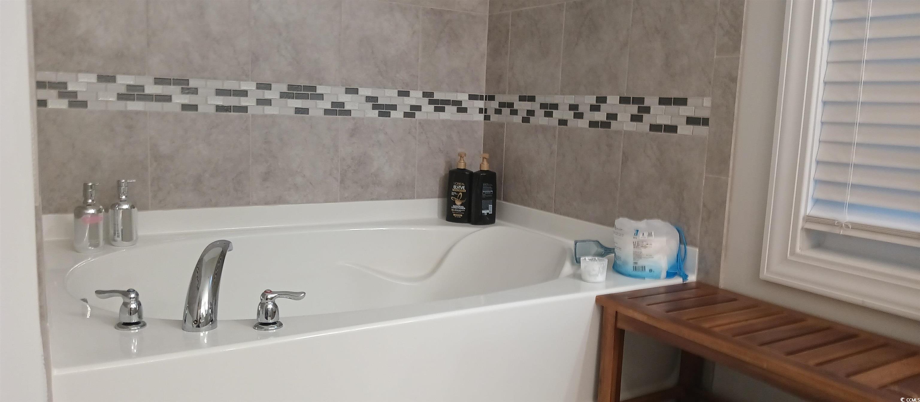 2808 Stellar Loop Myrtle Beach, SC 29577 - Photo 4 of 19 Bathroom featuring a bathtub