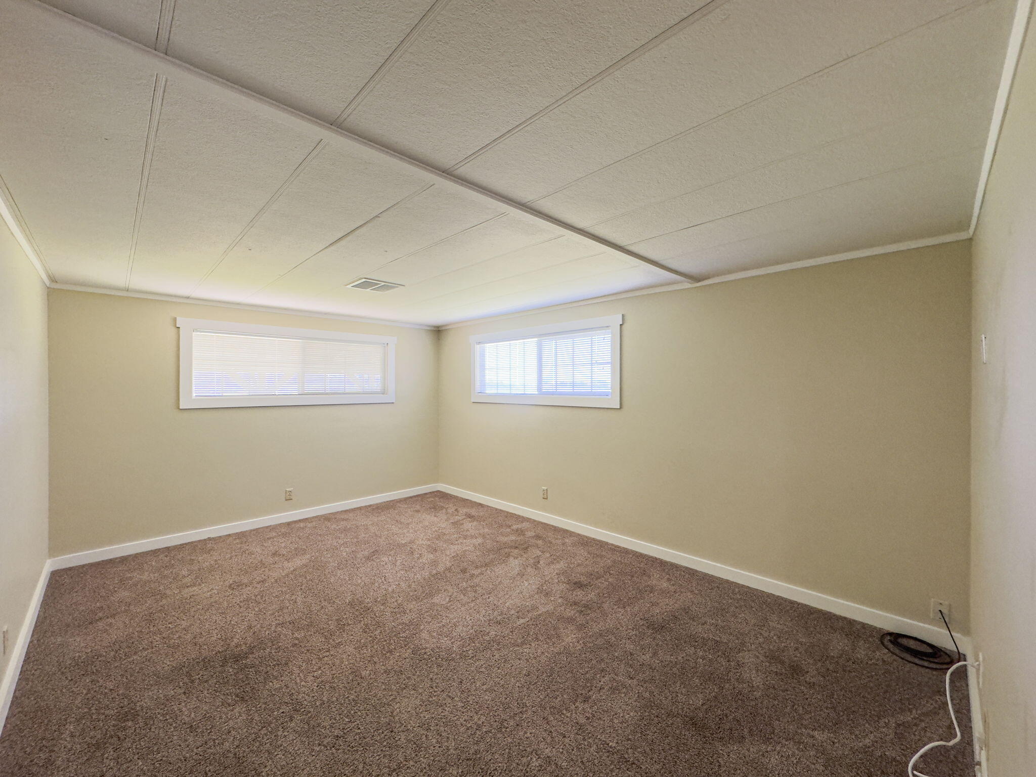 6337 Elk River Road Eureka, CA 95503 - Photo 26 of 57 31-web-or-mls-7DA2F522-9998-4D6B-8776-16