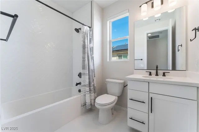 $2,250 | 4545 Anspach Street, North Las Vegas, NV 89031