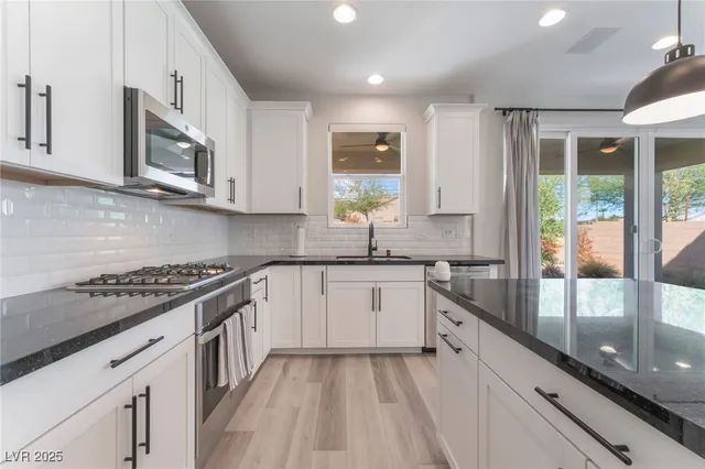 $2,250 | 4545 Anspach Street, North Las Vegas, NV 89031