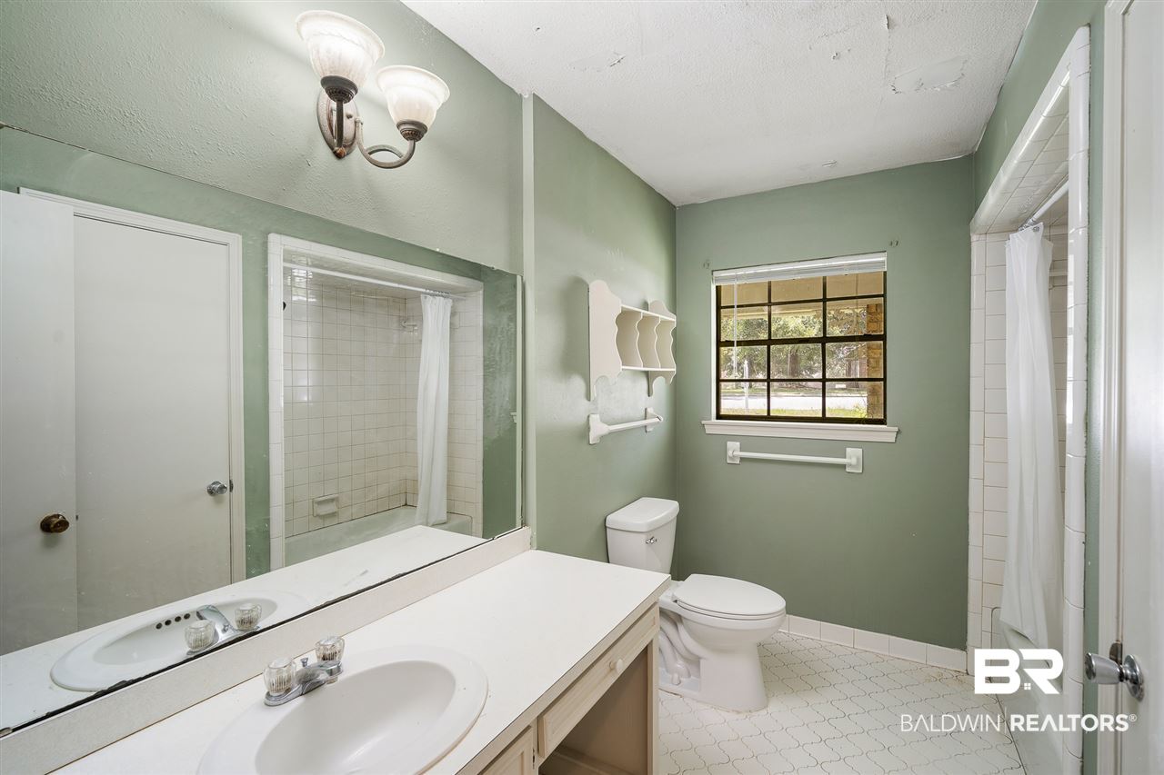107 Bay View Drive Daphne, AL 36526 - Photo 8 of 23