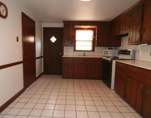 35 Woodbriar Road Wakefield, MA 01880 - Photo 6 of 9 Gallery Image 6