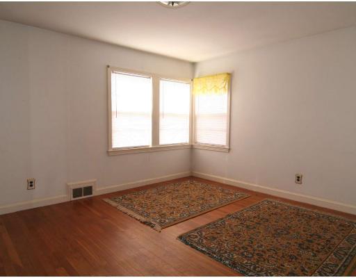 35 Woodbriar Road Wakefield, MA 01880 - Photo 8 of 9 Gallery Image 8