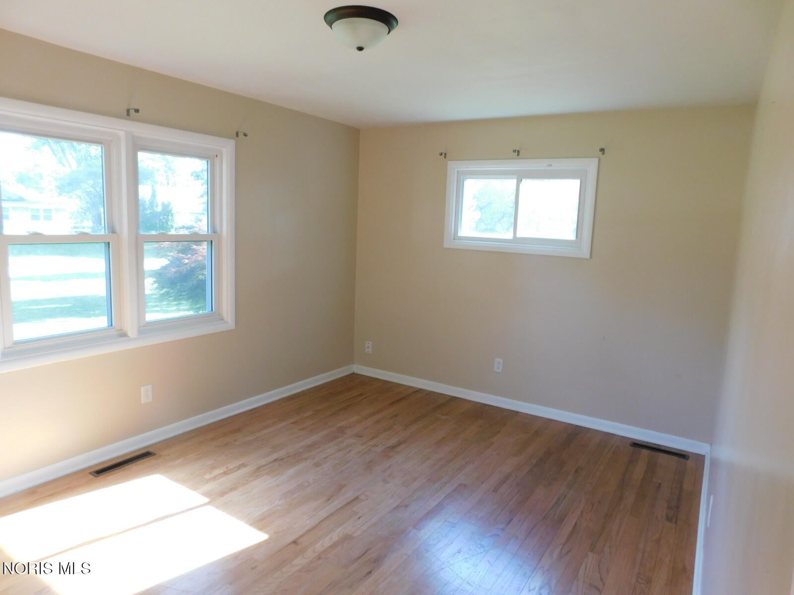 1217 Madison Road Fostoria, OH 44830 - Photo 11 of 16 Gallery Image 11