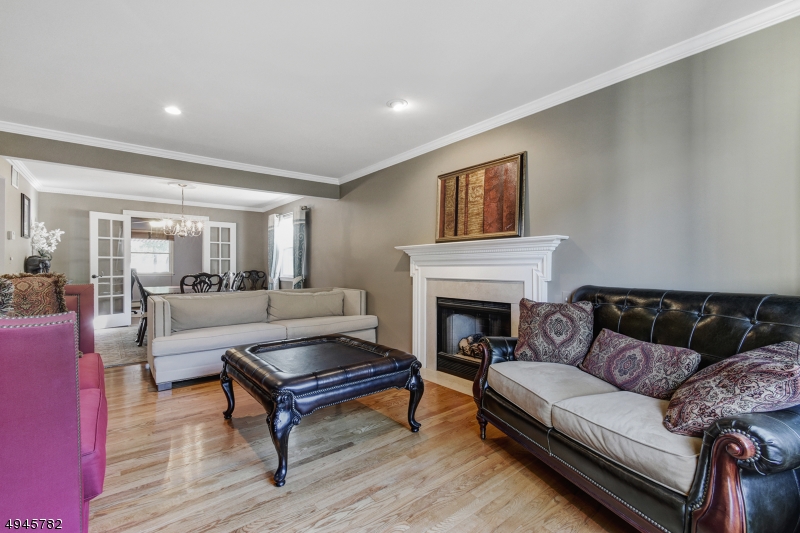 17 House Road Morristown, NJ 07960 - Photo 2 of 23