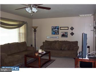 1900 Rancocas Road Burlington, NJ 08016 - Photo 10 of 11 Living Room