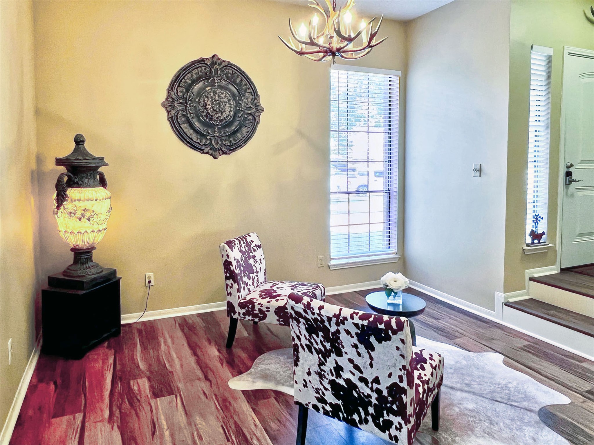 12510 Millvan Drive Houston, TX 77070 - Photo 11 of 46 a living room with furniture and a window