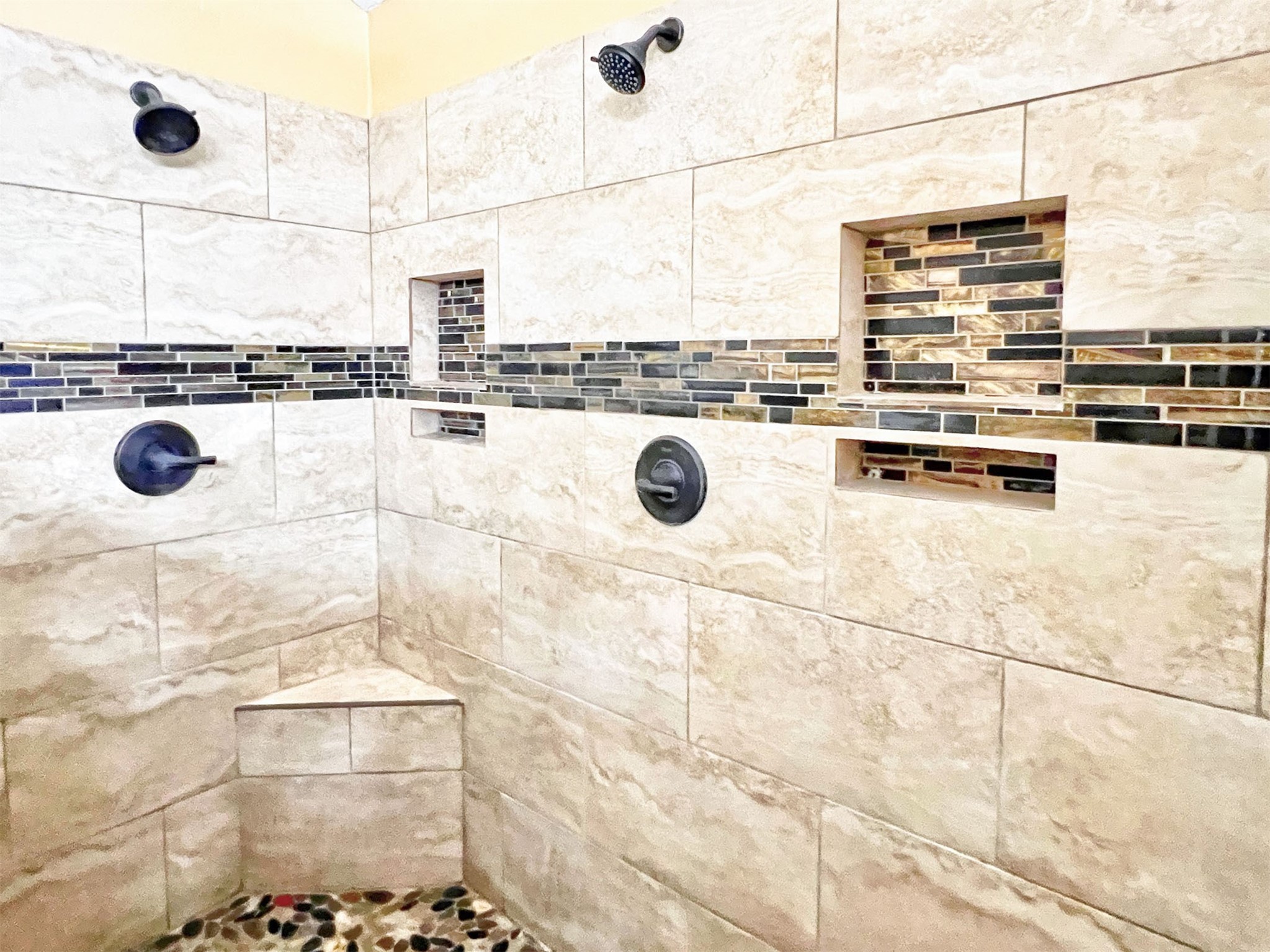 12510 Millvan Drive Houston, TX 77070 - Photo 19 of 46 a bathroom with a shower