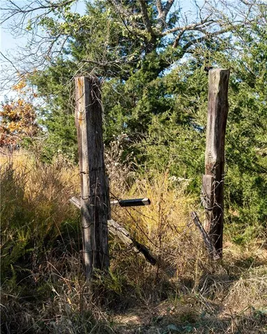 $380,000 | 11201-11999 Southeast 700th Highway, Collins, MO 64738