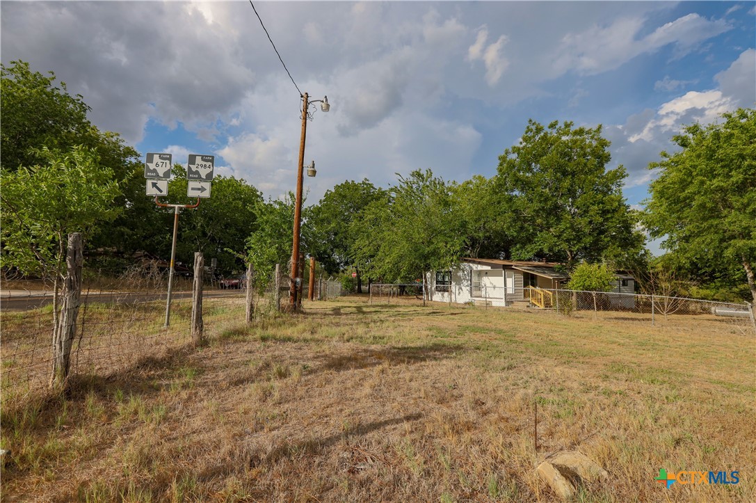 3041 Fm 671 Luling, TX 78648 - Photo 12 of 17
